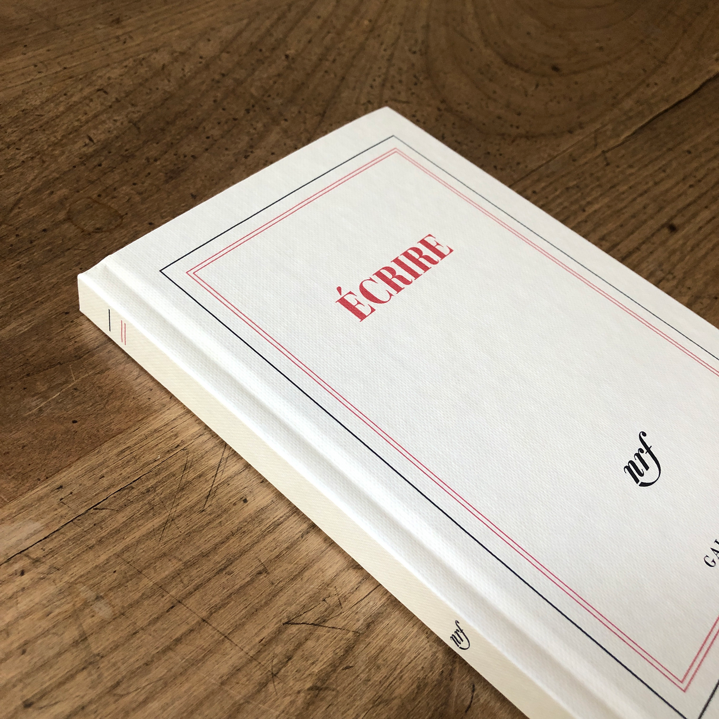 “Écrire” (lined hardback notebook)